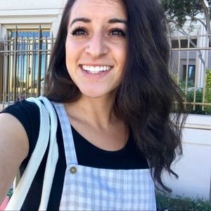 Meet your Posher, Deanna